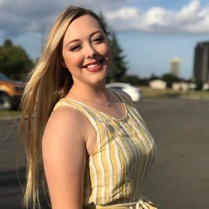 Meet your Posher, Emma